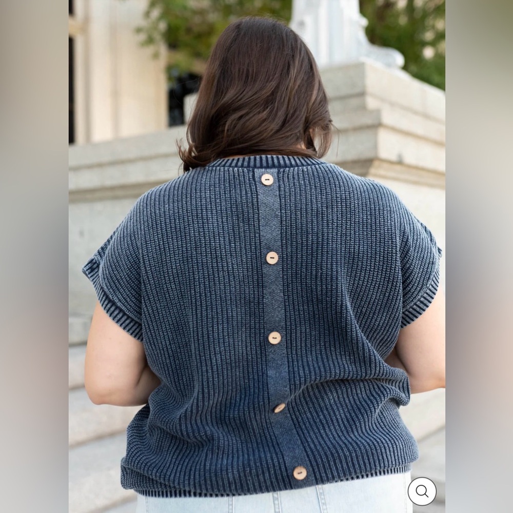 Perch Ribbed Knit Cap Sleeve Sweater Top Button Back Plus Size 3X - Picture 4 of 9